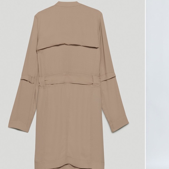 Babaton
Flowy Trench Coat size XXS
Fits XS and XXS - Picture 7 of 7